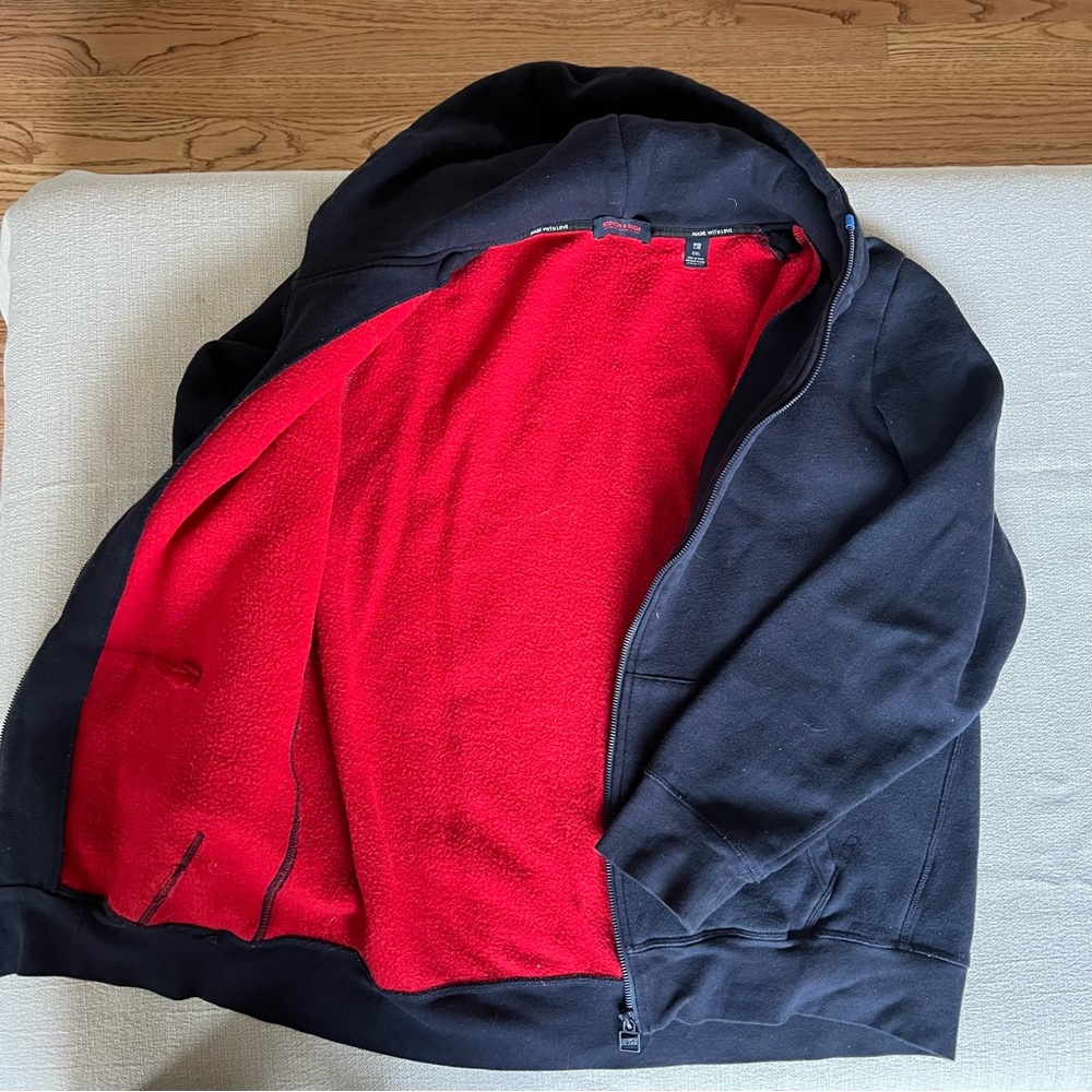 Scotch & Soda Black hoodie with red interior - Picture 5 of 5